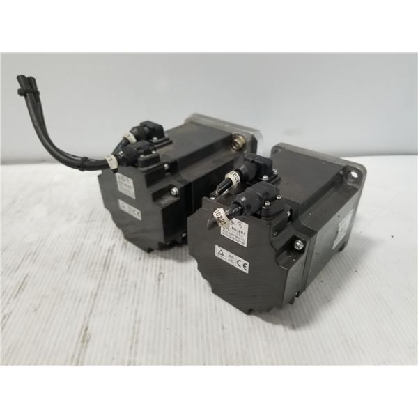 (2) Mitsubishi HF-KP73 AC Servo Motor