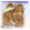 Image 1 : PAIR LADIES MOCCASINS SIZE 7