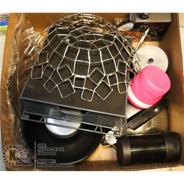 BOX FULL OF KITCHENWARE INCL. TASSIMO STORAGE DRAWER, LARGE BROWN BOWLS, DECORATIVE GLASS PLATTER, C