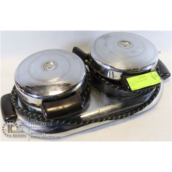 VINTAGE KNAPP-MONARCH WAFFLE IRON 1930'S, BAKELIGHT HANDLES, WORKING