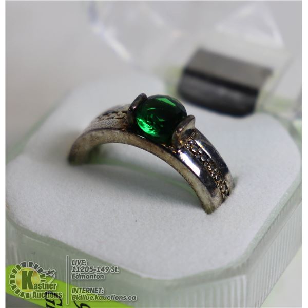 925 STERLING SILVER RING WITH GREEN STONE