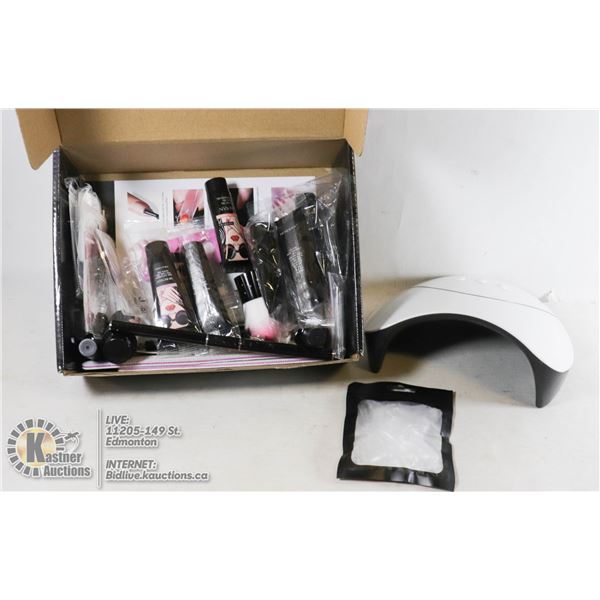 PROFESSIONAL NAIL ART KIT