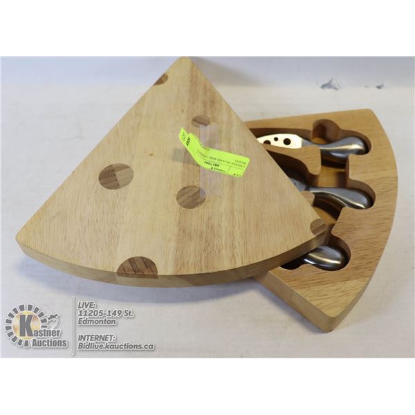 CHEESE BOARD AND UTENSILS WOOD