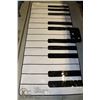 Image 1 : LARGE FLOOR MAT PIANO