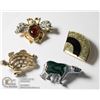 Image 1 : BOX OF ESTATE BROOCHES BEE AND MORE BEE, FAN, TURTLE, AND ABALONE BEAR