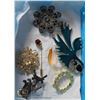 Image 1 : BOX OF ESTATE BROOCHES SPIDER AND MORE LEAF, SPIDER, CLOISONNE, AND MORE