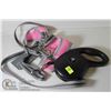 Image 1 : SMALL DOG HARNESS AND RETRACTABLE LEASH
