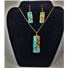 Image 1 : 34)  TURQUOISE AND COPPR/GOLD BORNITE RECTANGULAR PENDANT ON 18" CHAIN AND COORDINATING DROP EARRING