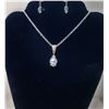 Image 1 : 20)  SET OF SILVER/GREY FRESHWATER PEARLS, INCLUDES:  LARGE TEAR DROP PENDANT ON 18" CHAIN AND DROP 