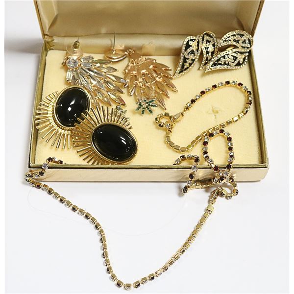 VINTAGE RED RHINESTONE NECKLACE BRACELET EARRINGS