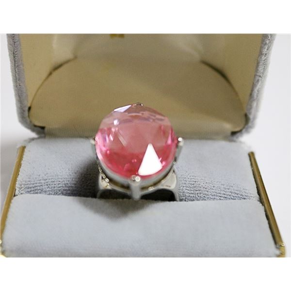 LARGE PINK STONE DINNER RING VINTAGE