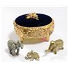 Image 1 : VINTAGE ELEPHANTS IN BRASS TREASURE BOX
