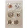 Image 2 : 1964 CANADIAN SILVER DOLLAR COIN SET ON CARD