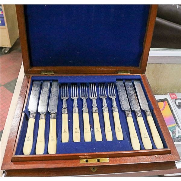 ANTIQUE BONE HANDLED DESERT CUTLERY SET