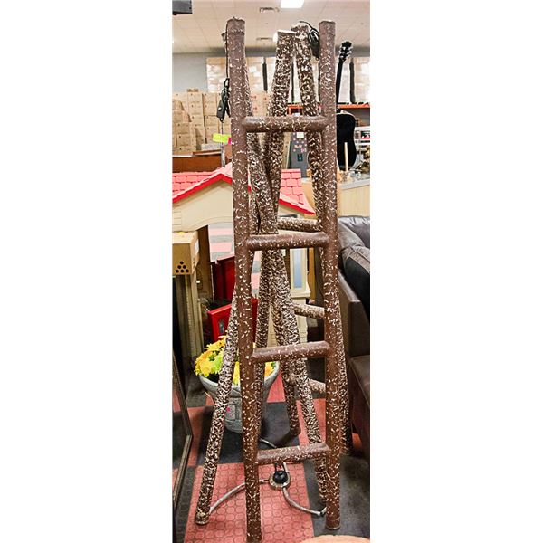 CUSTOM MADE DISPLAY PIECE, HAND MADE ARTWORK