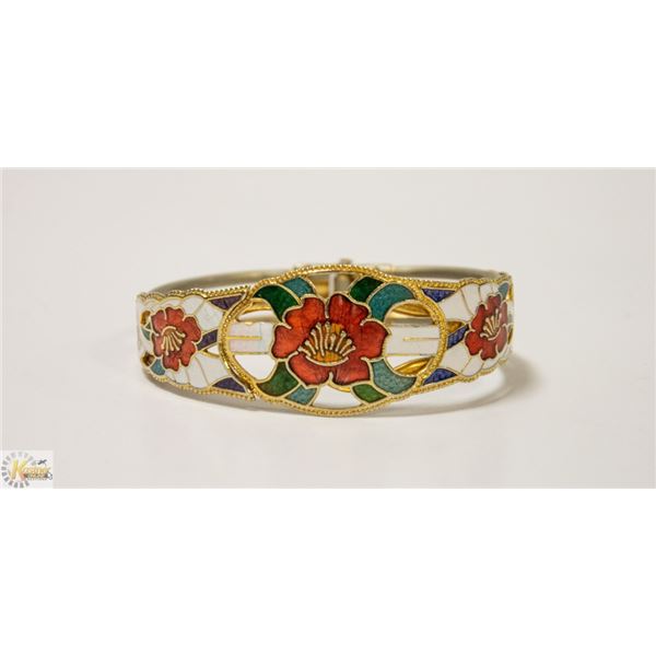 8"GOLD TONE BRACELET WITH COLORFUL INLAY