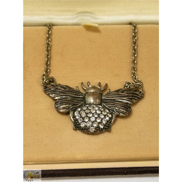 VINTAGE BUMBLE BEE NECKLACE