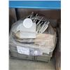 Image 1 : PALLET OF HOOKS AND SIGN HOLDERS