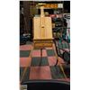 Image 1 : JILLIAN PARIS PORTABLE ARTISTS EASEL, WITH BRUSHES