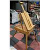 Image 2 : JILLIAN PARIS PORTABLE ARTISTS EASEL, WITH BRUSHES