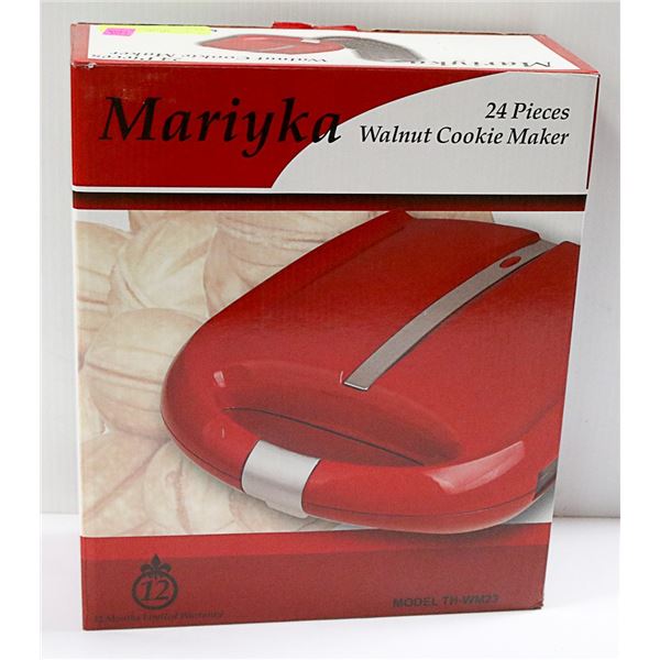 NEW 24 PIECES WALNUT COOKIE MAKER