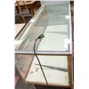 Image 2 : 48" X 38" APPROX. RETAIL DISPLAY CABINET