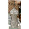Image 1 : 31" TALL APPROX. RETAIL DISPLAY MANNEQUIN