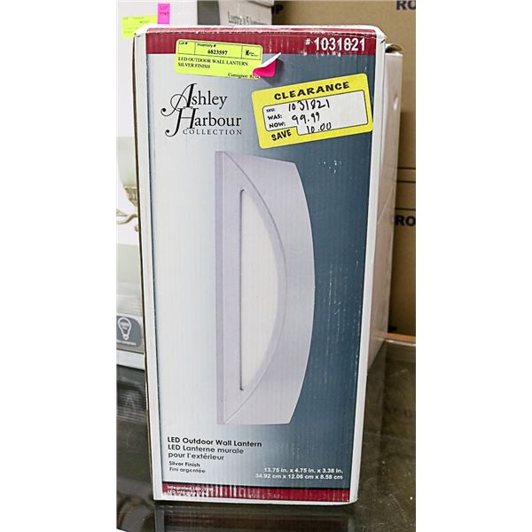 LED OUTDOOR WALL LANTERN SILVER FINISH