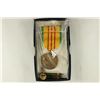 Image 2 : REPUBLIC OF VIETNAM SERVICE MEDAL & RIBBON WITH