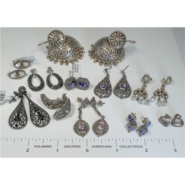 12 Pairs Vintage Earrings  [124847]