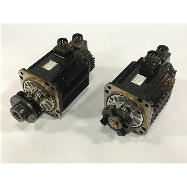 (2) YASKAWA SGMG-13ASRC AC SERVO MOTOR