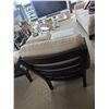 Image 2 : Chair and Ottoman C