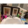 Image 4 : Bathroom  A