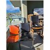 Image 5 : Stacking chairs  B
