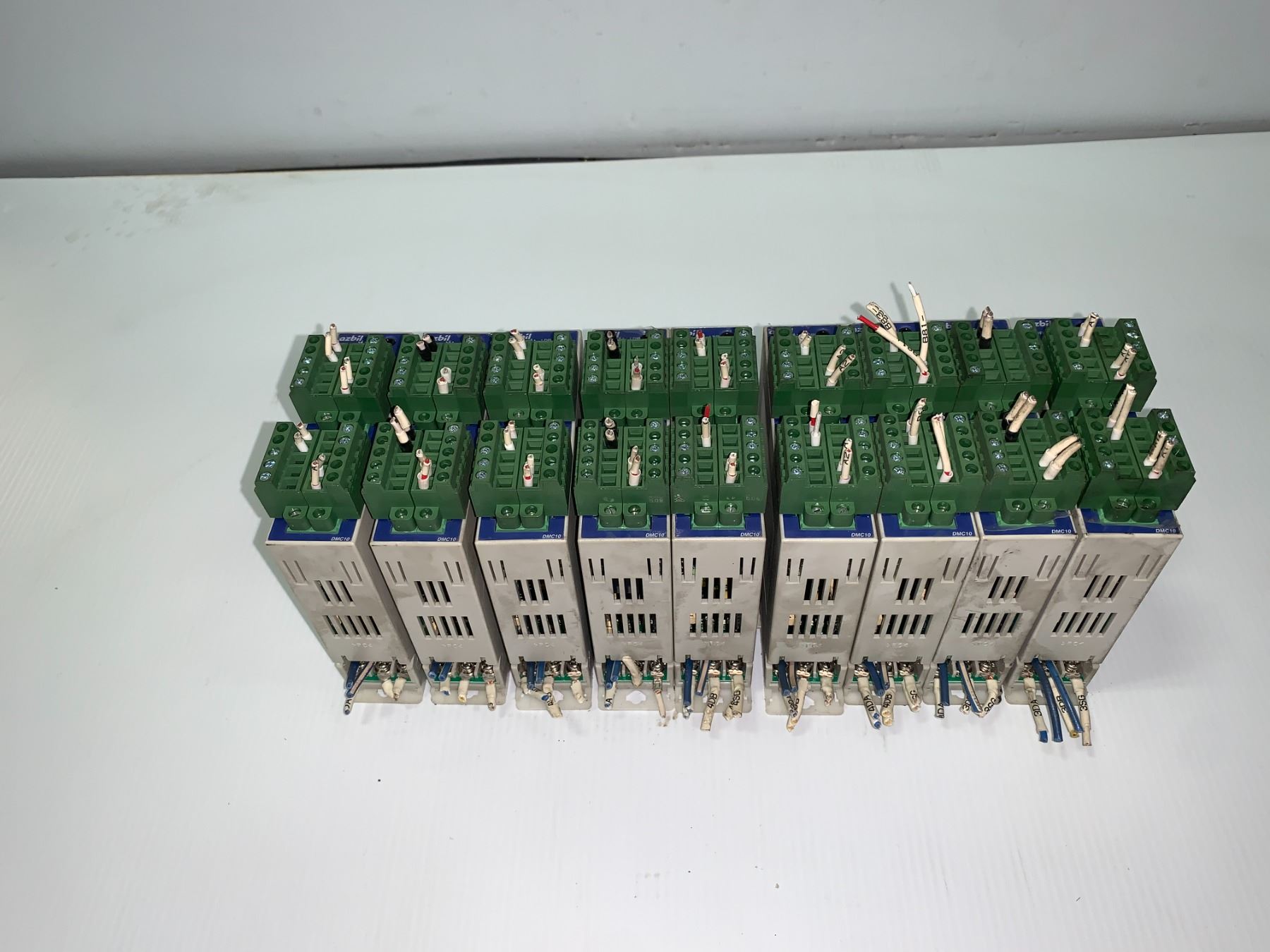 Modulo Regolatore Yamatake / Azbil DMC10D4CV0000 Usato Da Surplus Industriale - Foto 3