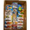 Image 1 : FLAT OF MIXED COLLECTIBLE HOT WHEELS
