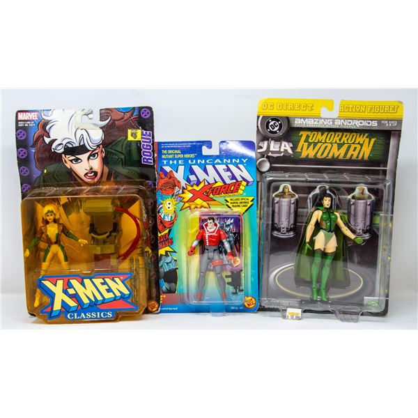 LOT OF SUPERHERO ACTION FIGURES