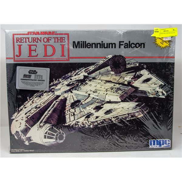 STAR WARS MILLENIUM FALCON MODEL