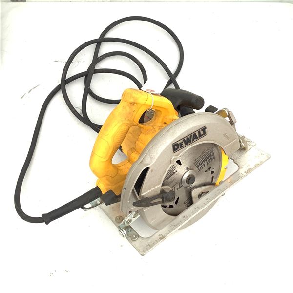 DeWalt DWE575 7 1/4" Circular Saw