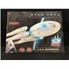 Image 1 : STAR TREK: U.S.S. ENTERPRISE REPLICA MODEL