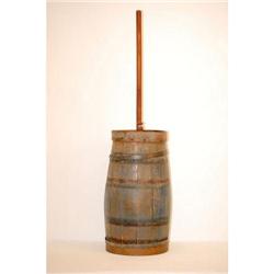 19TH CENT. NEW ENGLAND PAINTED BUTTERCHURN