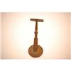 Image 2 : 5 1/4" EARLY STEEL JAGGING WHEEL W/ GROOVE