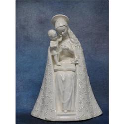 Hummel White Flower Madonna 10/1 TMK 3
