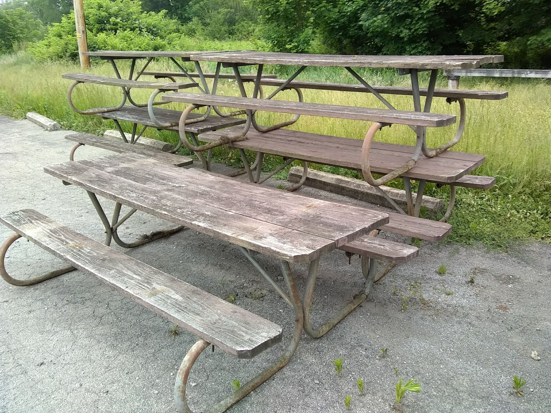 Commercial Picnic Table / AKA LOT 581