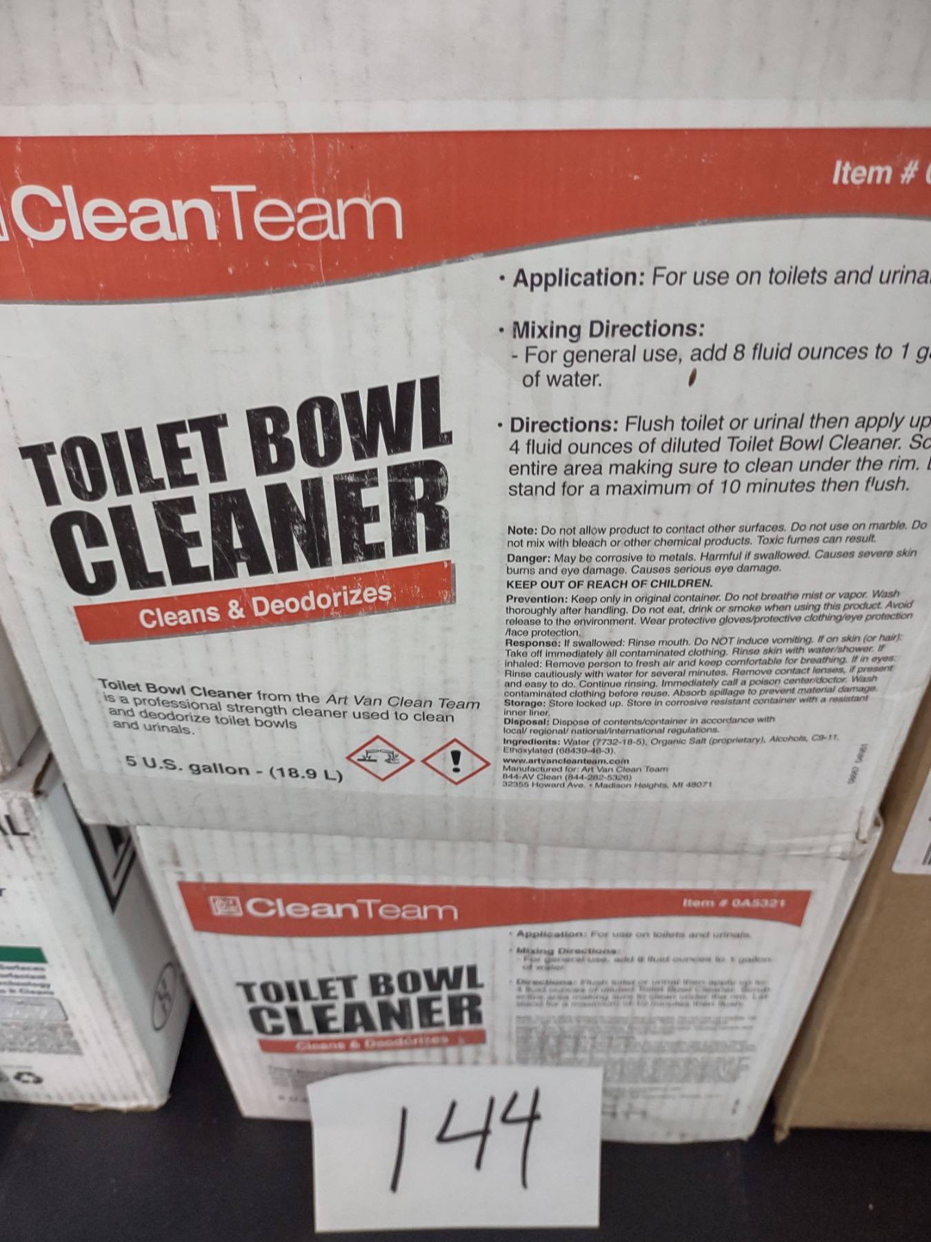 CLEAN TEAM COMMERCIAL TOILET BOWL CLEANER, 5 GAL. (2)