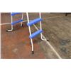 Image 2 : Pool Stepping Ladder