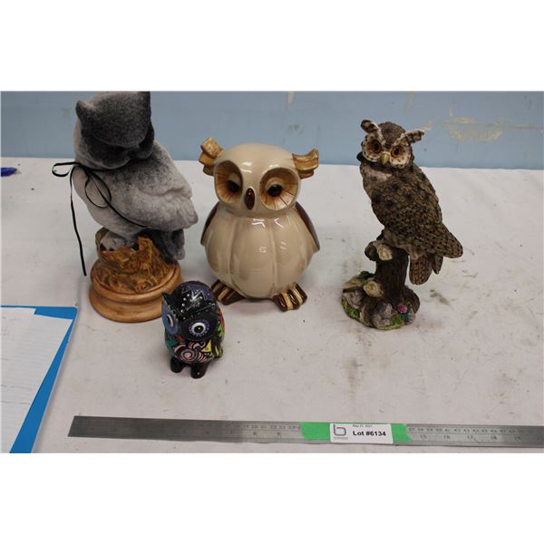 4 Owls Figurines