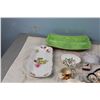 Image 3 : Lot of Bowls, Trays, Dishware