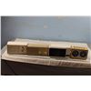 Image 1 : (4) Vintage Radios