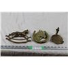 Image 1 : (3X THE MONEY) Brass Figures (3)